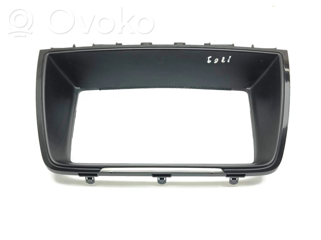Mazda 6 Mascherina unità principale autoradio/GPS
