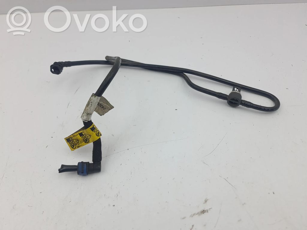 Opel Insignia B Tubo/manguera de la línea de combustible 