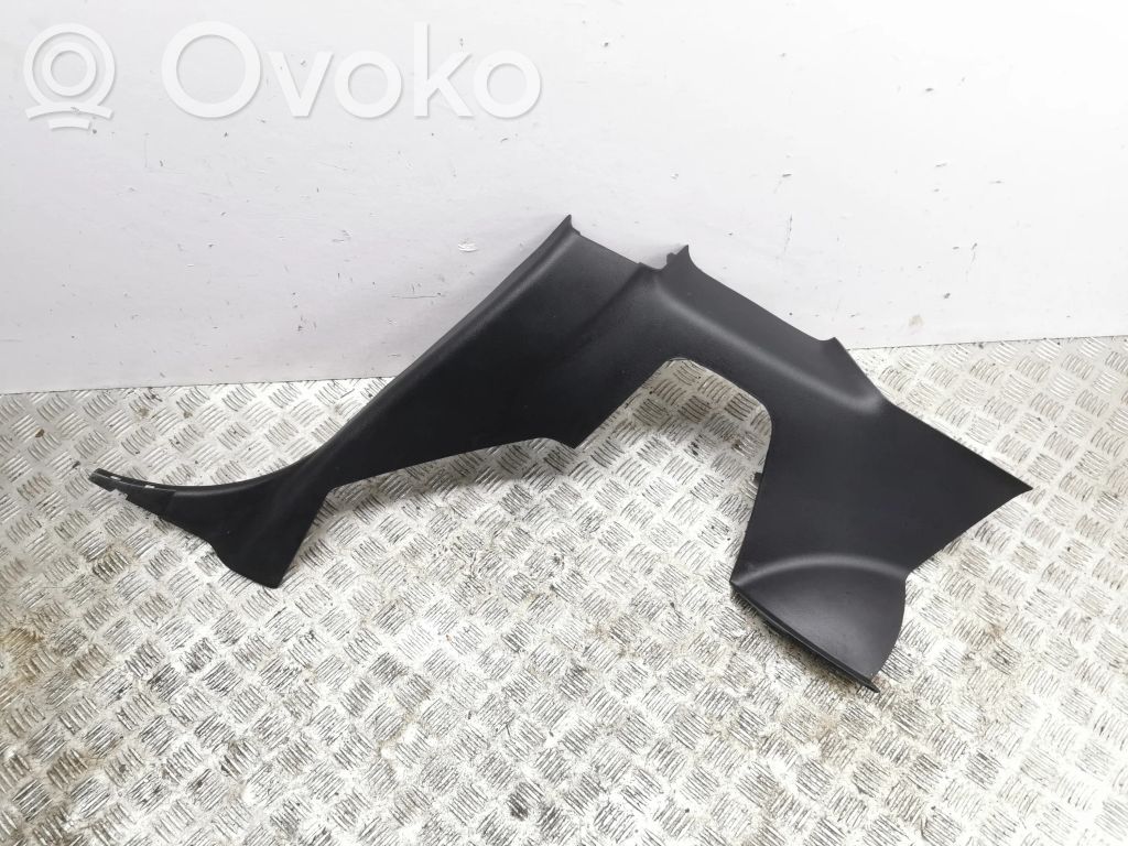 Nissan 350Z Boczek / Tapicerka / bagażnika 