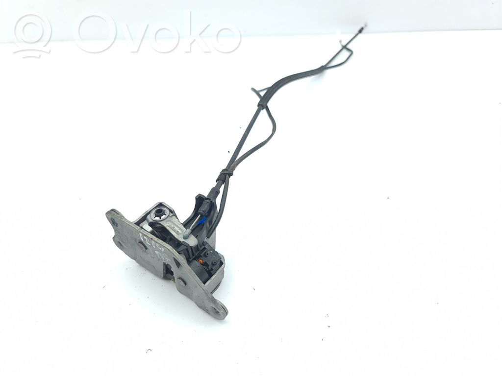 BMW i3 Takaoven lukko 