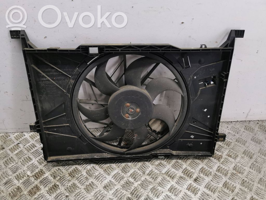 Mercedes-Benz A W169 Ventilator electric răcire radiator 