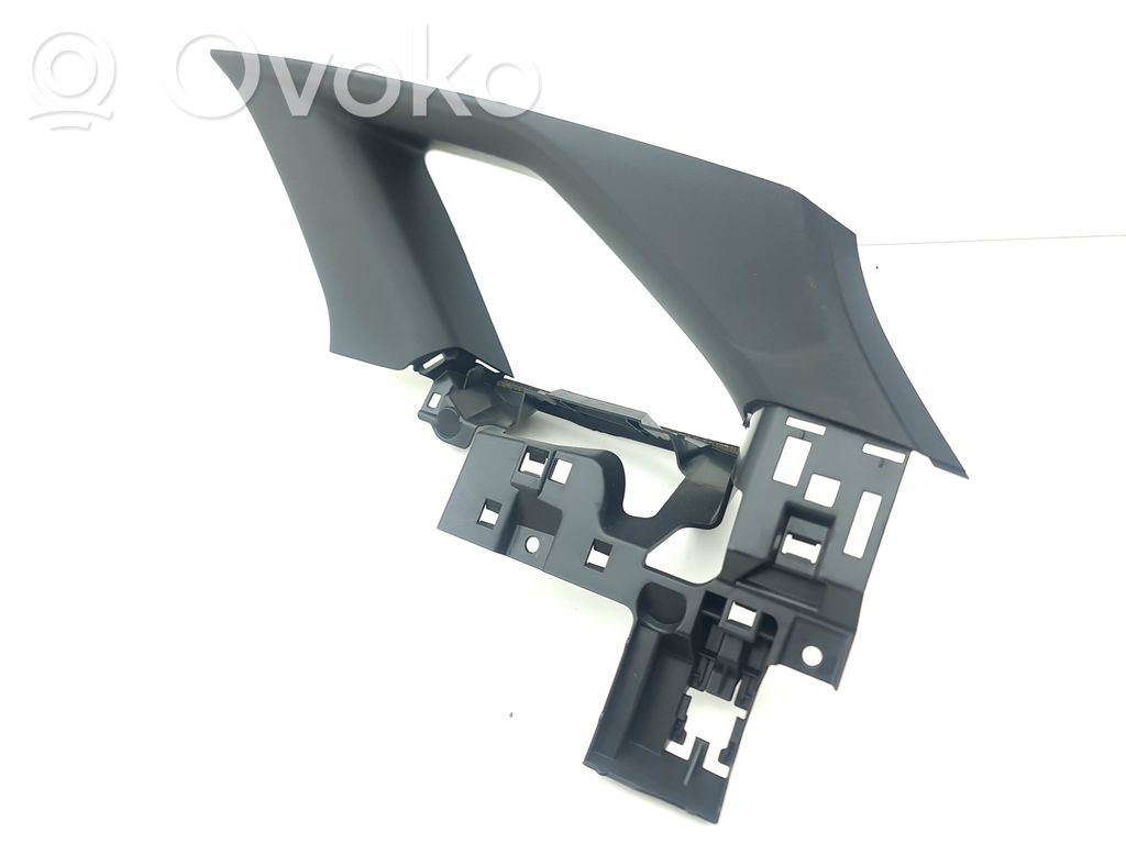 Pilar (C)   9810161977