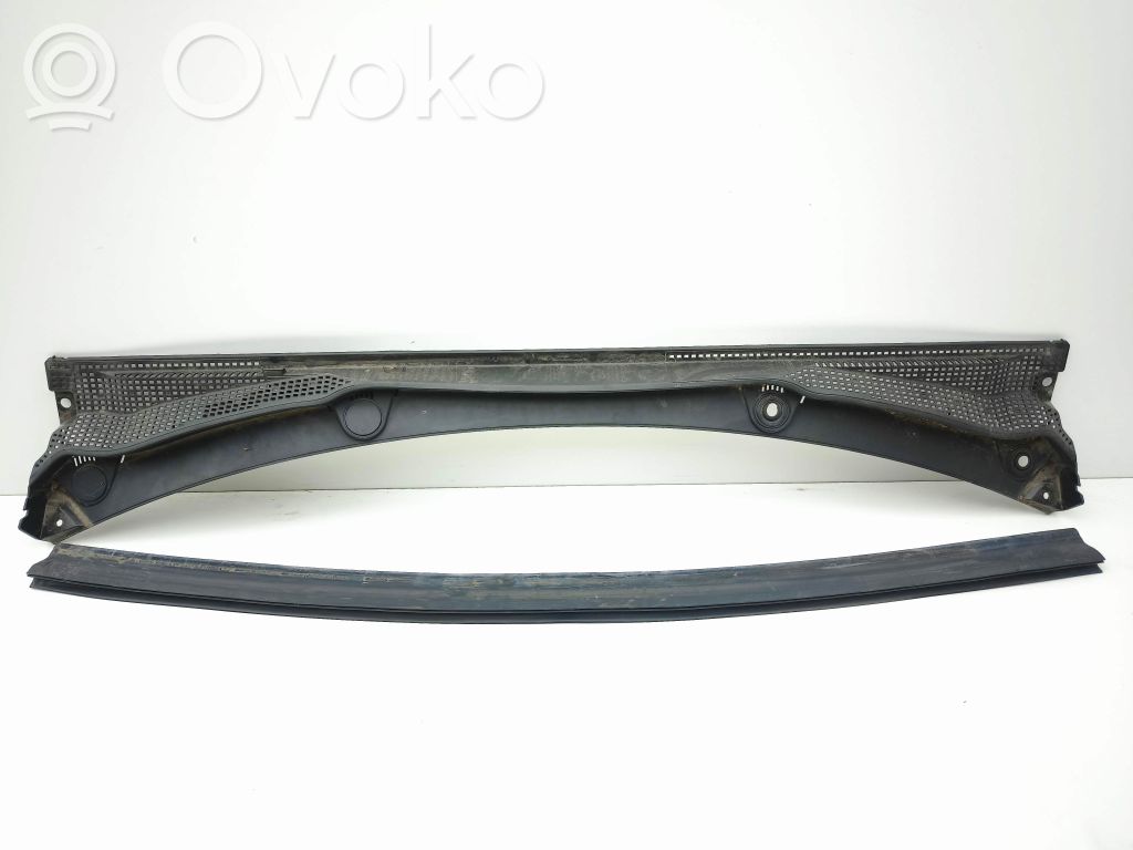 Renault Captur II Wiper trim 