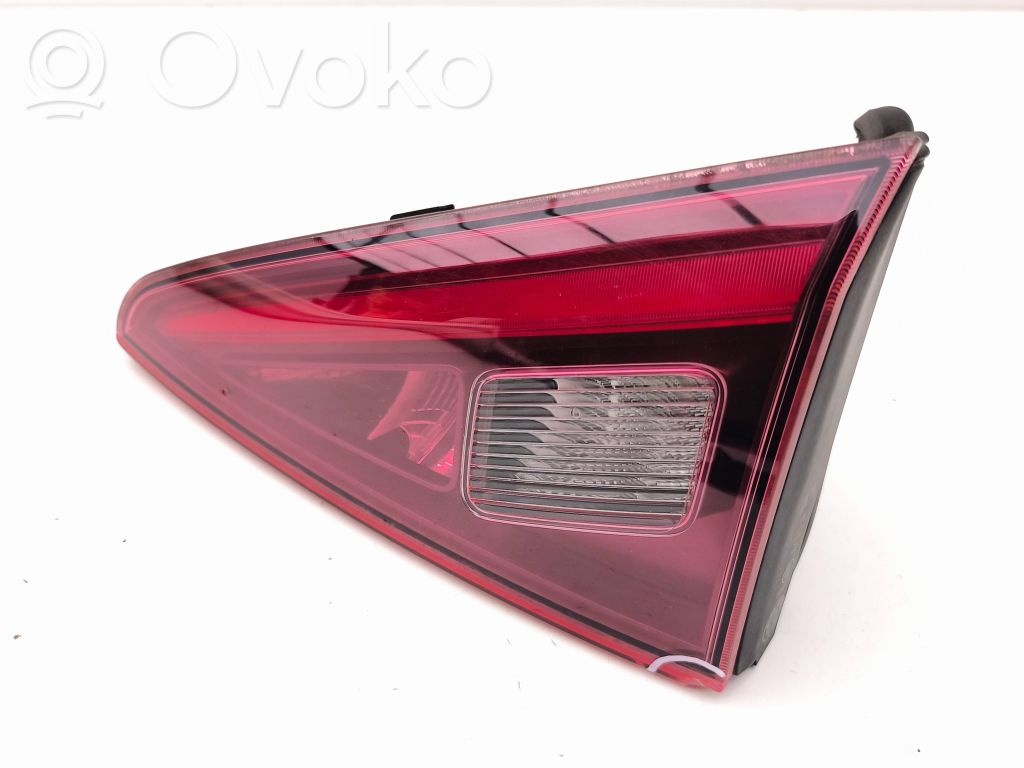 Alfa Romeo Giulia Takaluukun takavalot 
