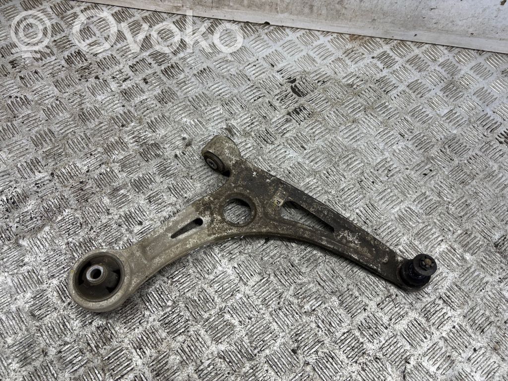 Hyundai Kona I Basculă inferioară față 