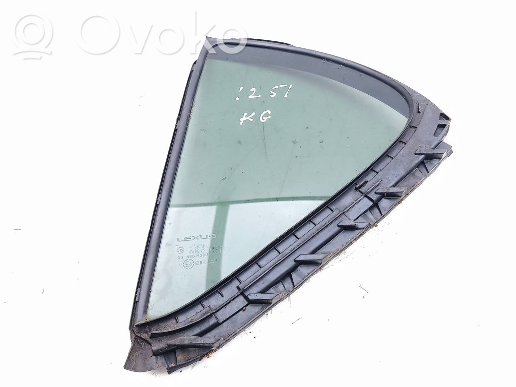 Ventanilla de ventilación de la puerta trasera   6818976010