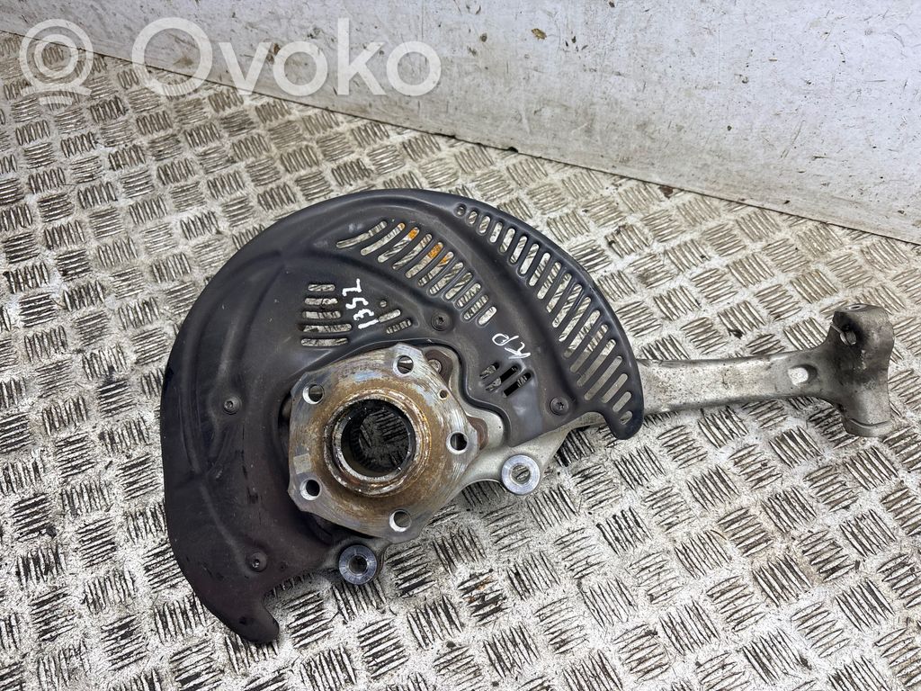 Cubo de rueda delantera