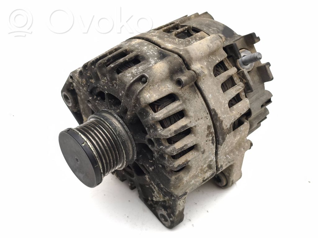 Mercedes-Benz CLS C218 AMG Generatore/alternatore 