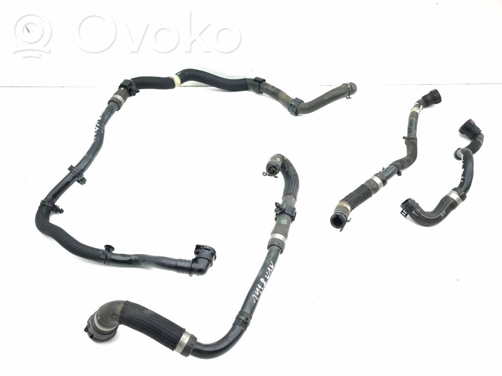Jaguar I-Pace Engine coolant pipe/hose 