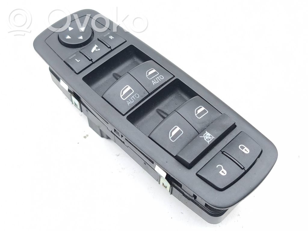 Jeep Cherokee KL Electric window control switch 