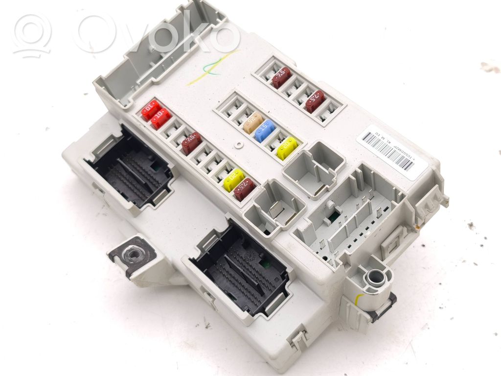 Module de fusibles   68233380AC,25022014,503141271211