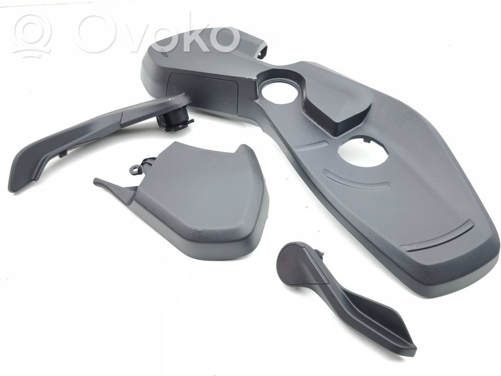 BMW 2 Active Tourer U06 Moldura del asiento 