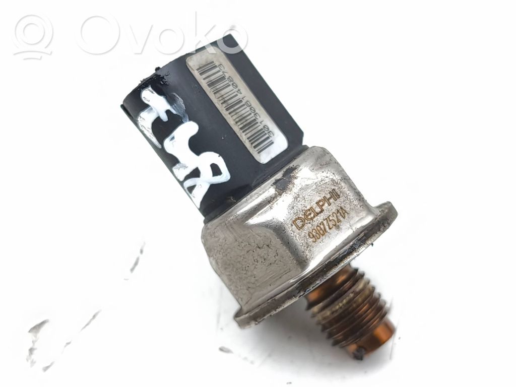Mercedes-Benz B W246 W242 Sensor de presión de combustible