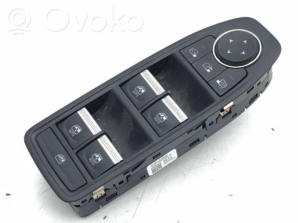 Renault Arkana Comutator comandă geamuri electrice 