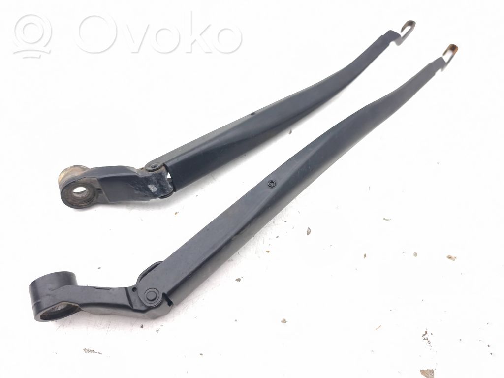 Lexus IS 220D-250-350 Wischerarm vorne