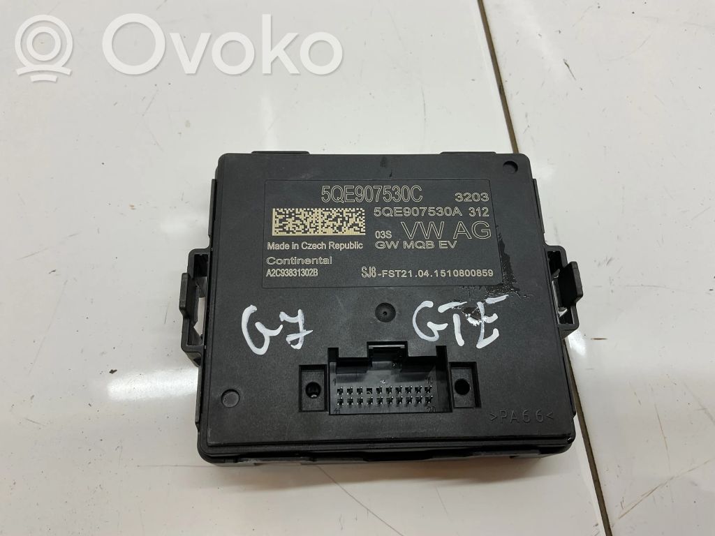 Volkswagen Golf VII Gateway control module 