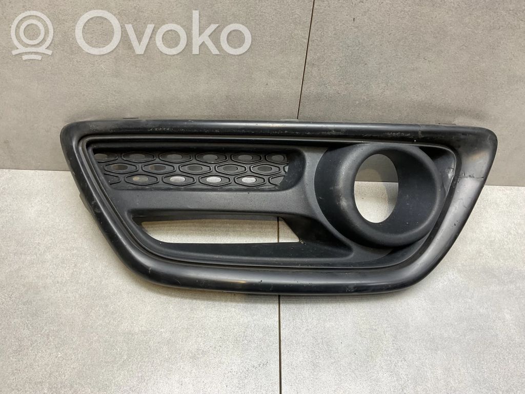 Renault Captur Etusumuvalon ritilä 