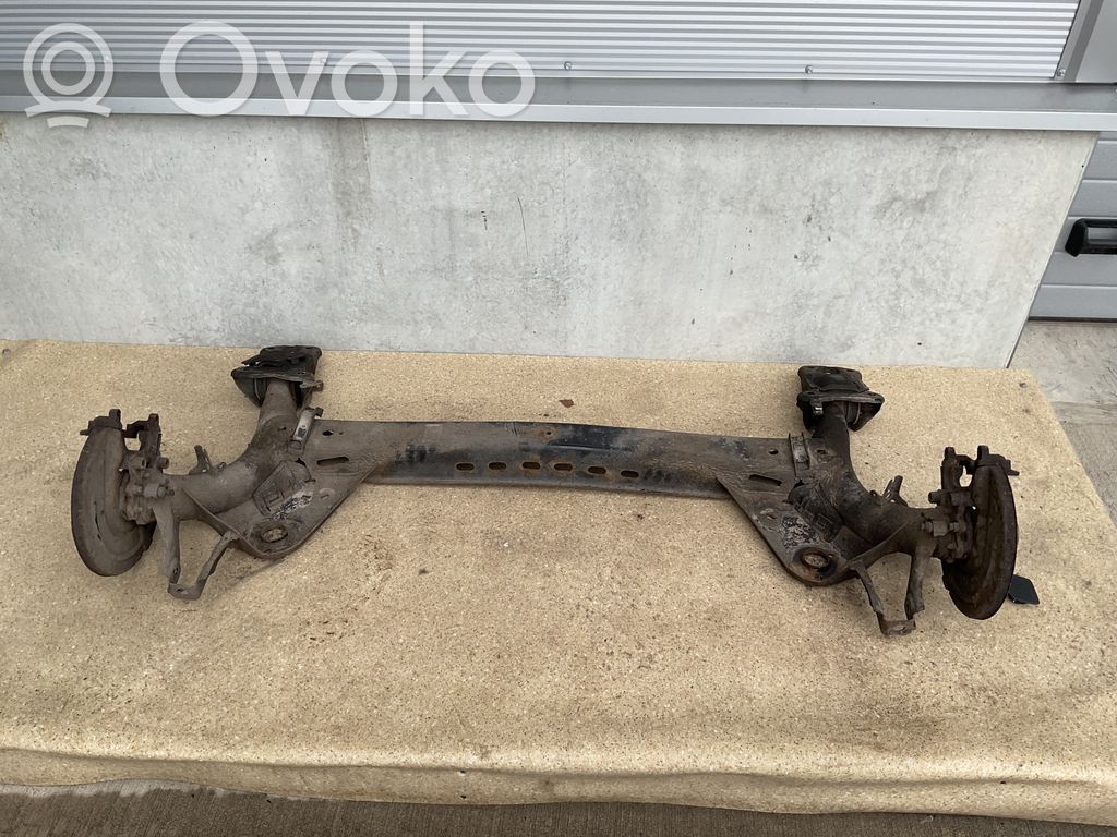 Belka osi tylnej   5Q0501049BA