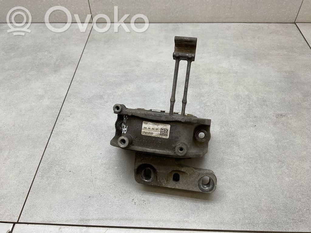 Audi A3 S3 8V Engine mount bracket 