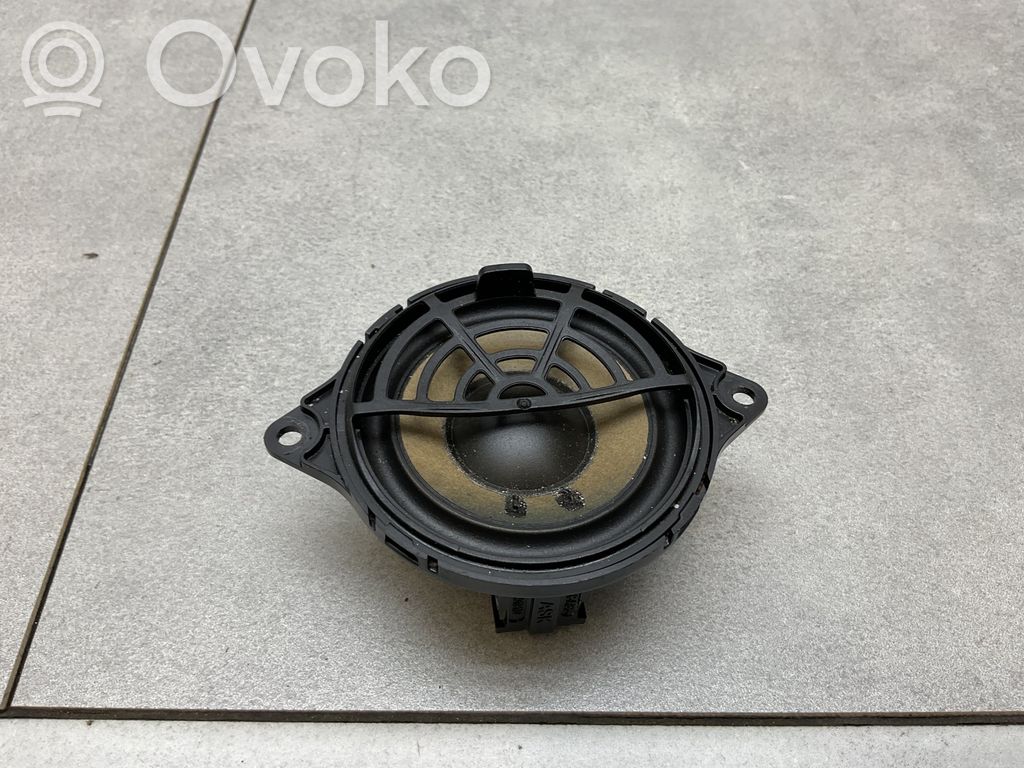 Audi A4 S4 B9 Panel speaker 