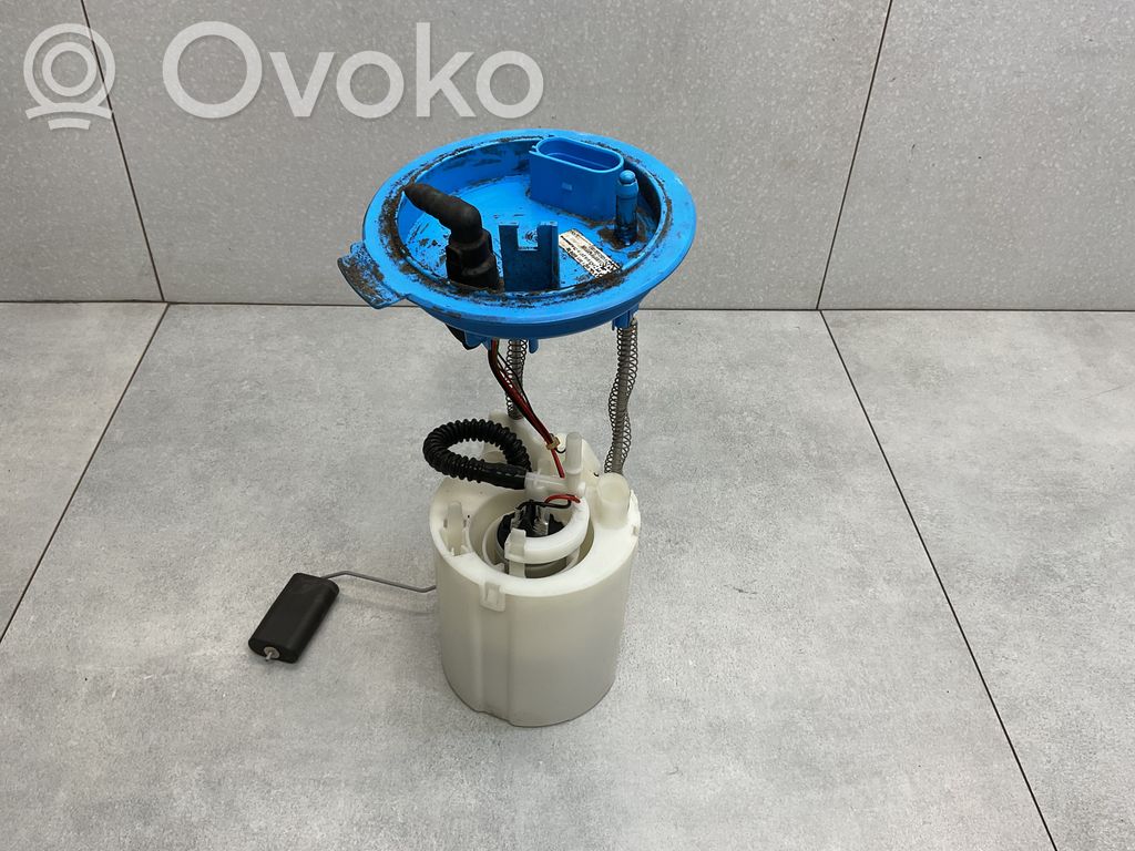 Volkswagen Tiguan Bomba interna de combustible 