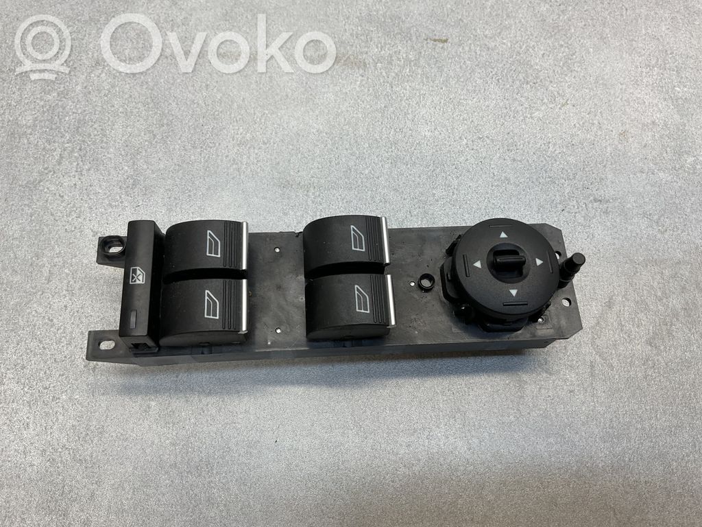 Ford Kuga II Electric window control switch 