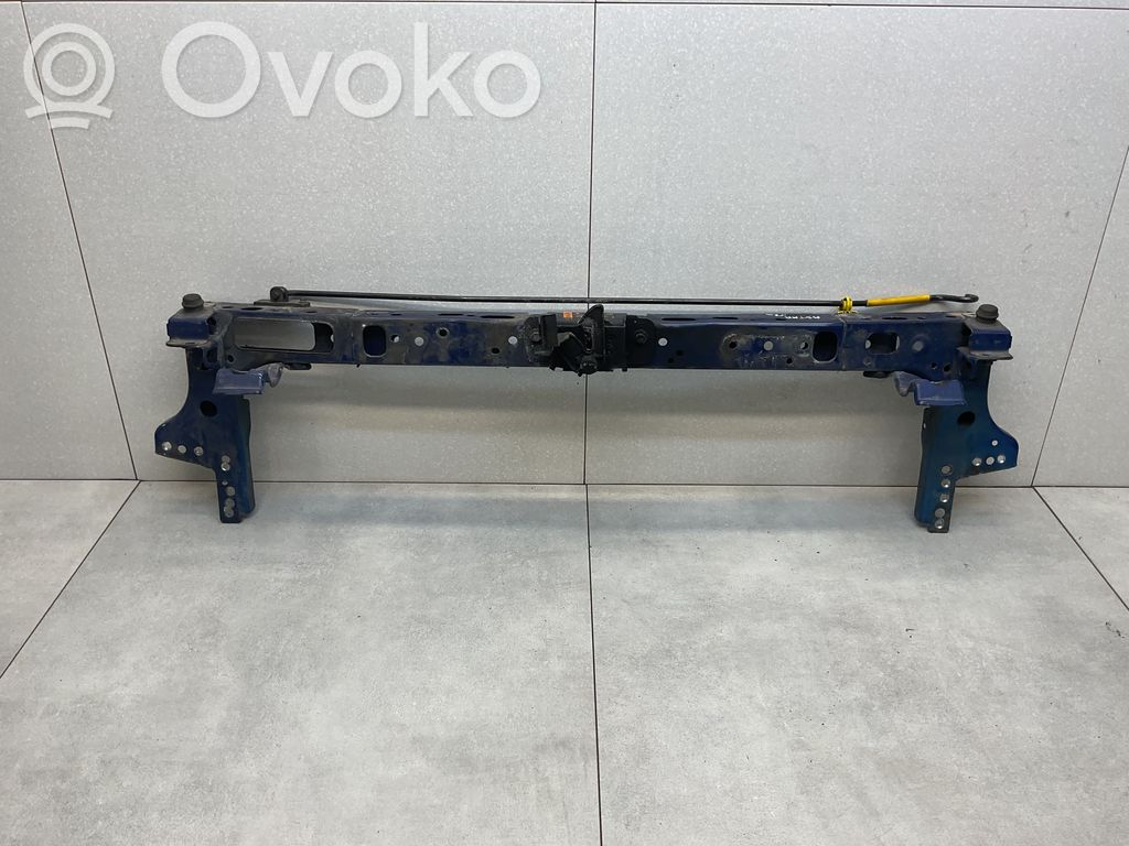 Opel Astra K Radiatoru paneļa augšējā daļa (televizors) 