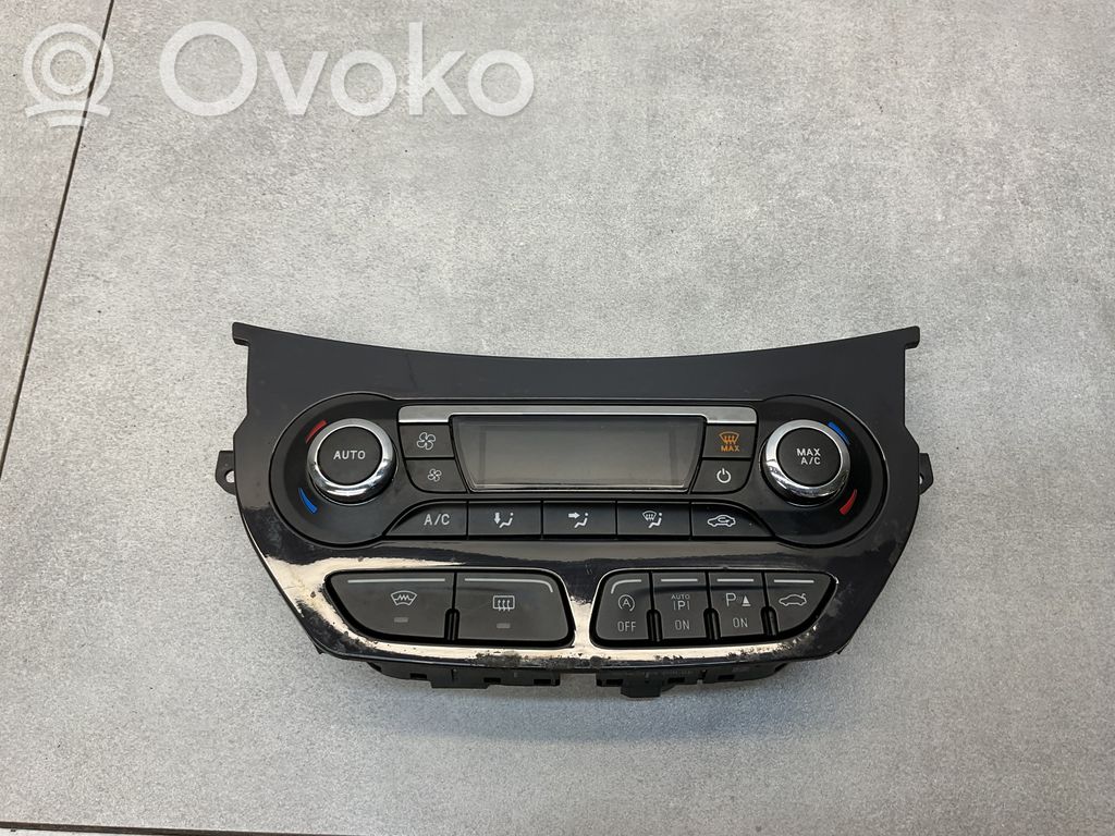Ford Kuga II Climate control unit 