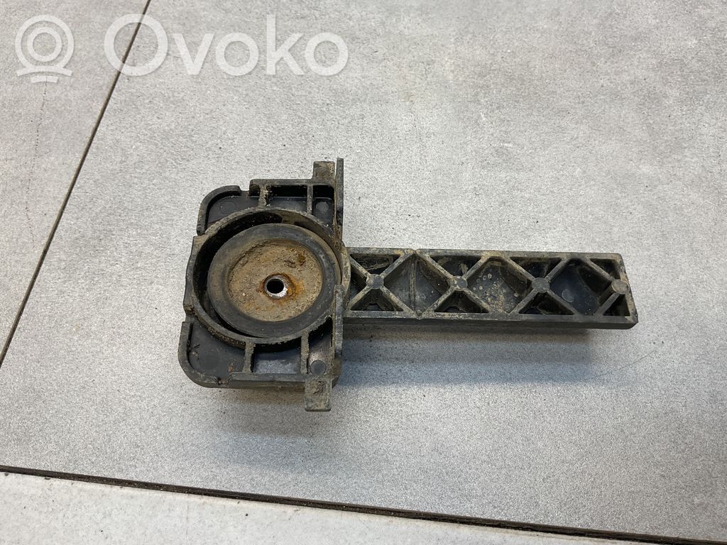 Audi A6 S6 C7 4G Uchwyt / Mocowanie chłodnicy 