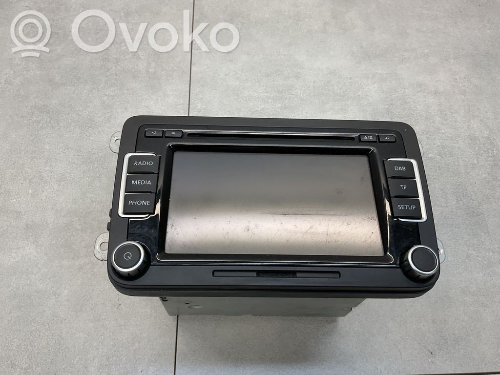 Volkswagen Tiguan Panel / Radioodtwarzacz CD/DVD/GPS 