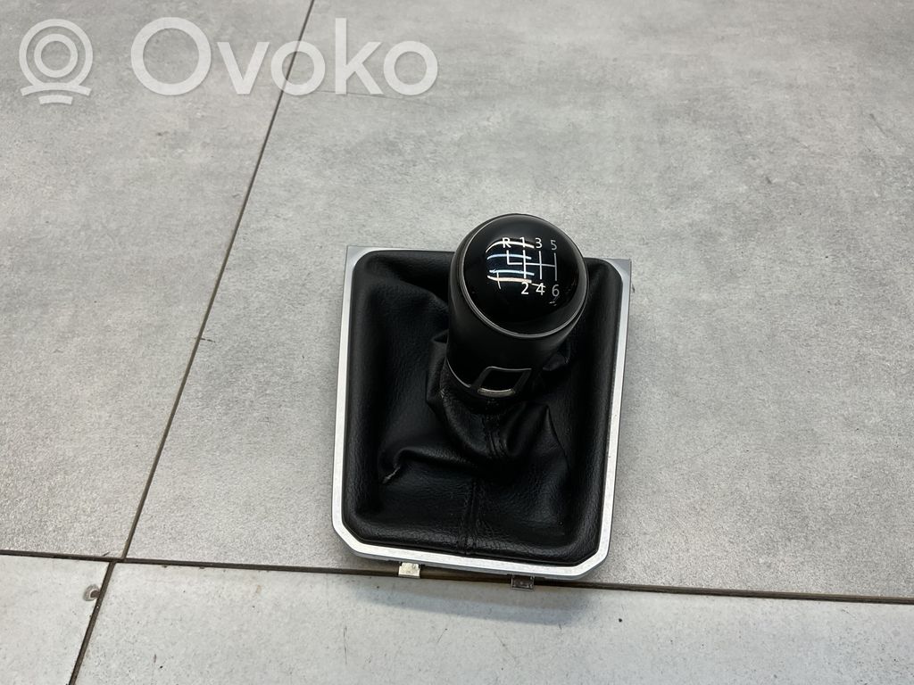Volkswagen PASSAT B8 Drążek / Pokrętło zmiany biegów 