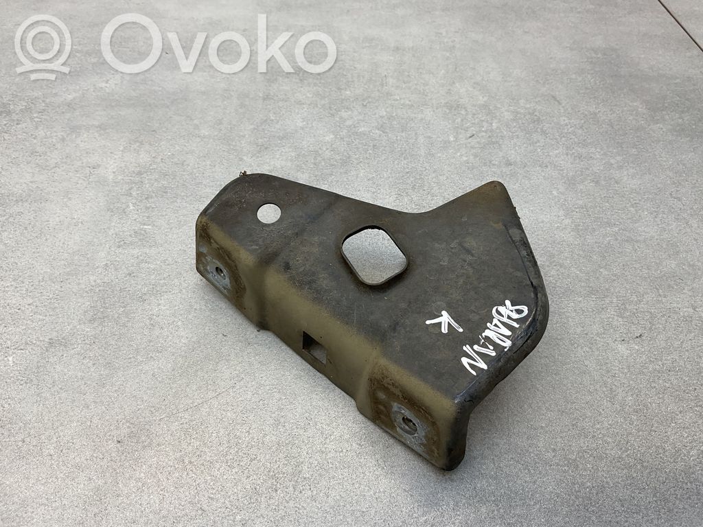 Volkswagen Sharan Fender mounting bracket 