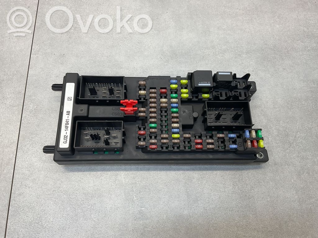 Land Rover Range Rover Evoque L538 Módulo de fusible 