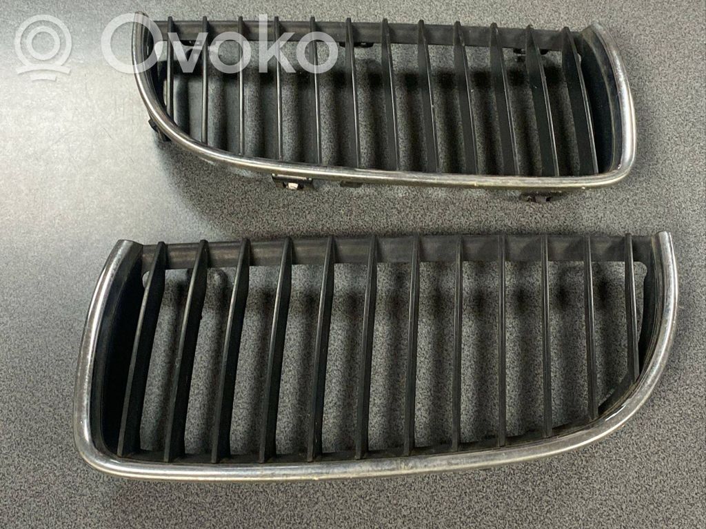 BMW 3 E90 E91 Augšējais režģis 