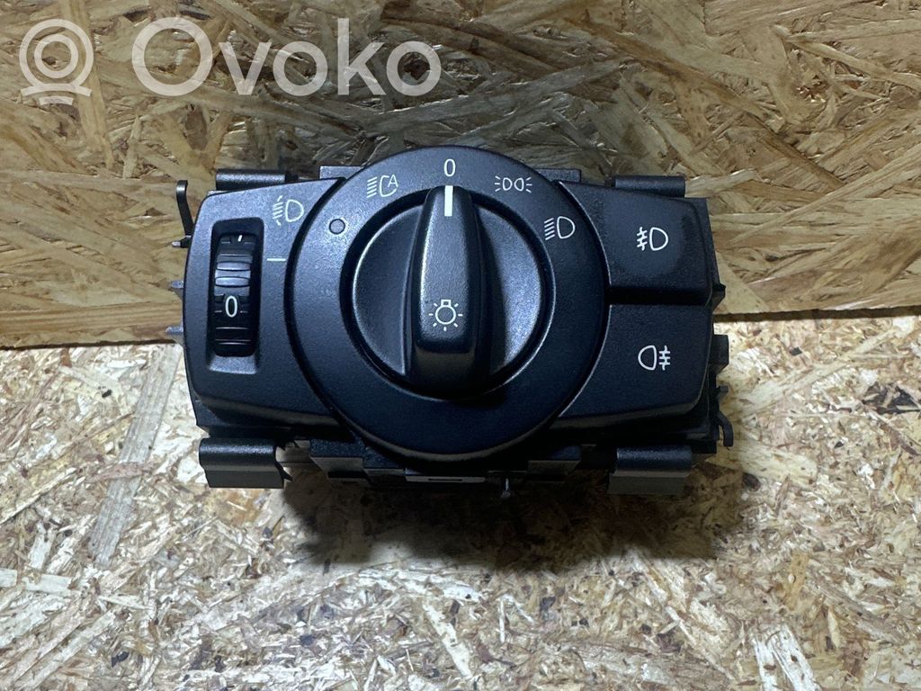 Light switch   6932792,33600101