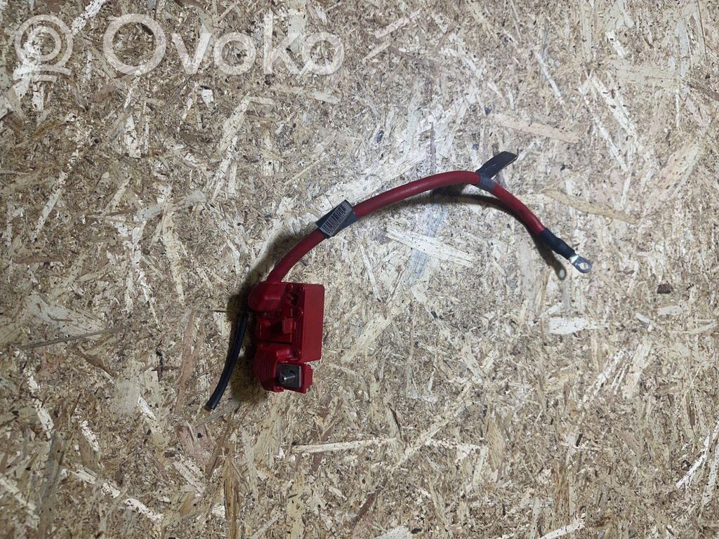 BMW 3 E90 E91 Positive cable (battery) 