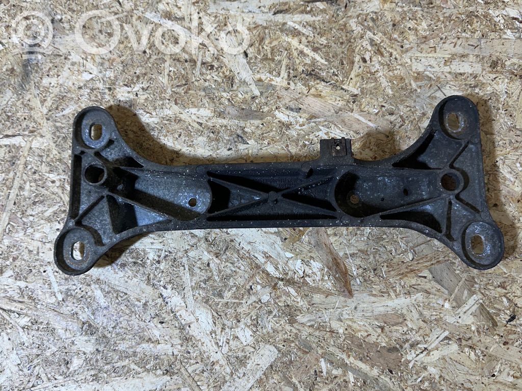 BMW 3 E92 E93 Gearbox mounting bracket 