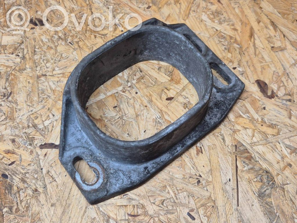 Audi A4 S4 B7 8E 8H Engine mounting bracket 
