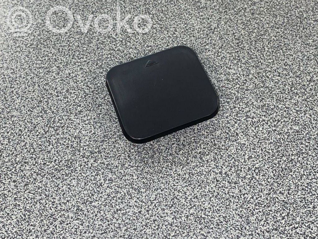 BMW 7 E38 Front tow hook cap/cover 