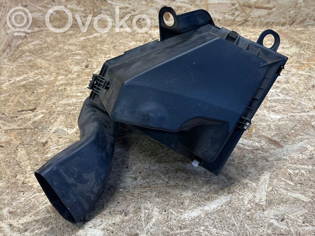 BMW 3 E90 E91 Air filter box 