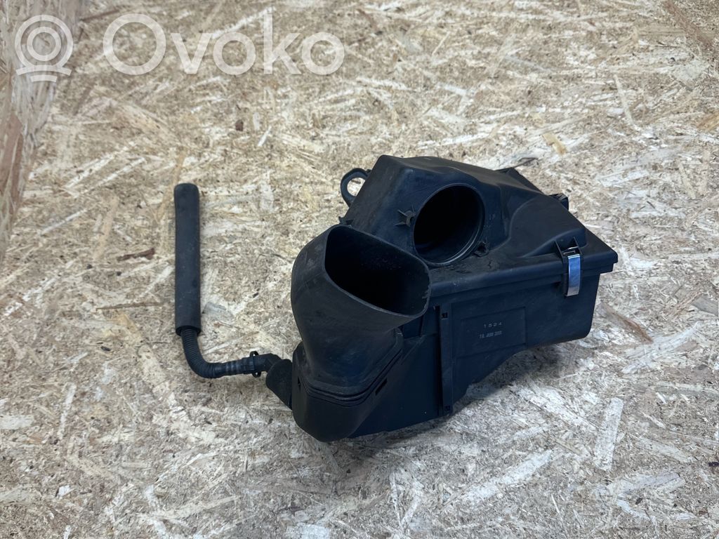 Air filter box   8512599,LP1753011
