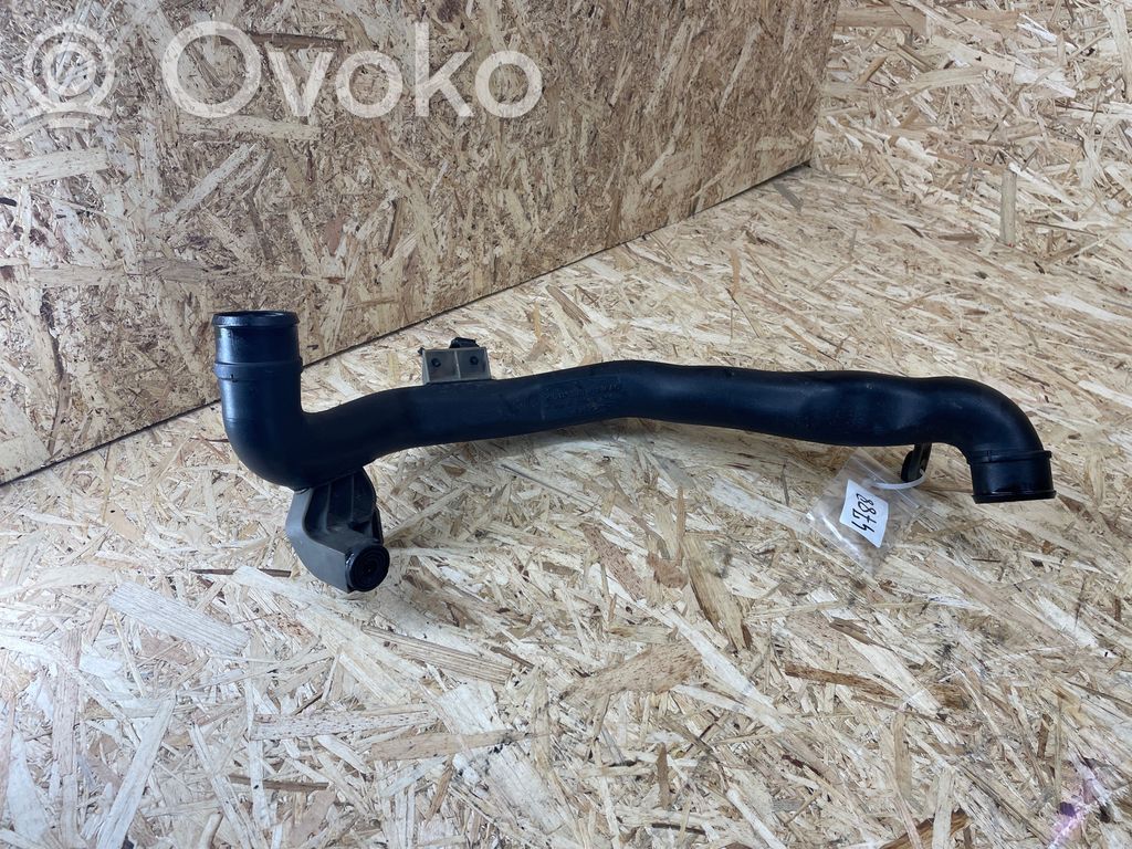 Volkswagen PASSAT B6 Intercooler hose/pipe 