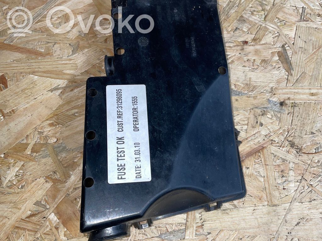 Volvo V50 Fuse box set 