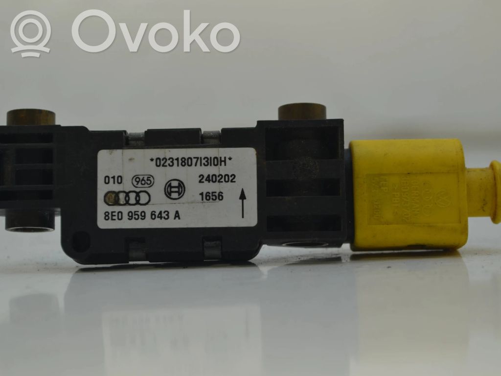Audi A6 S6 C6 4F Czujnik uderzenia Airbag 