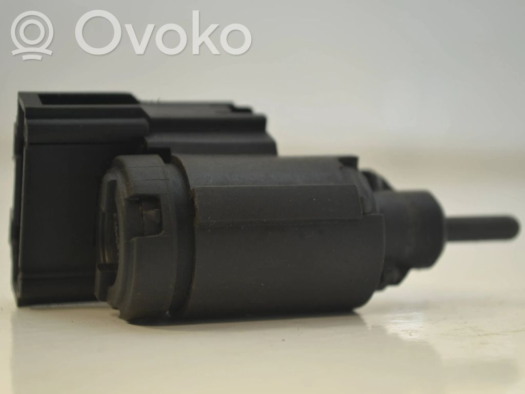 Audi A4 S4 B6 8E 8H Czujnik pedału hamulca / stopu 