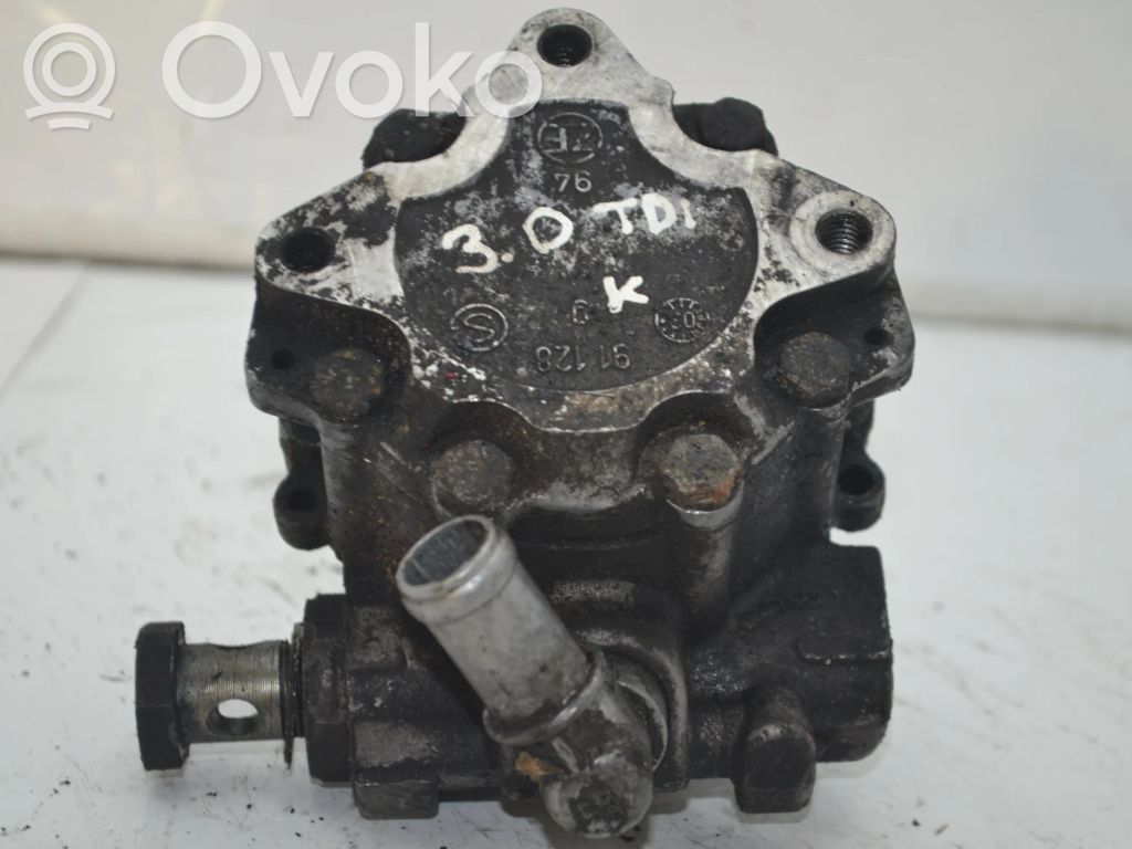 Audi A4 S4 B5 8D Pompă vacuum 