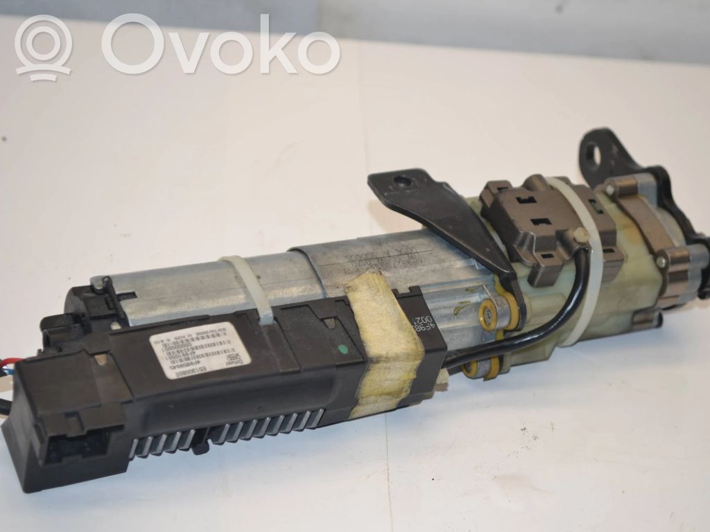 Audi A6 S6 C6 4F Siłownik elektryczny podnoszenia klapy tylnej / bagażnika 
