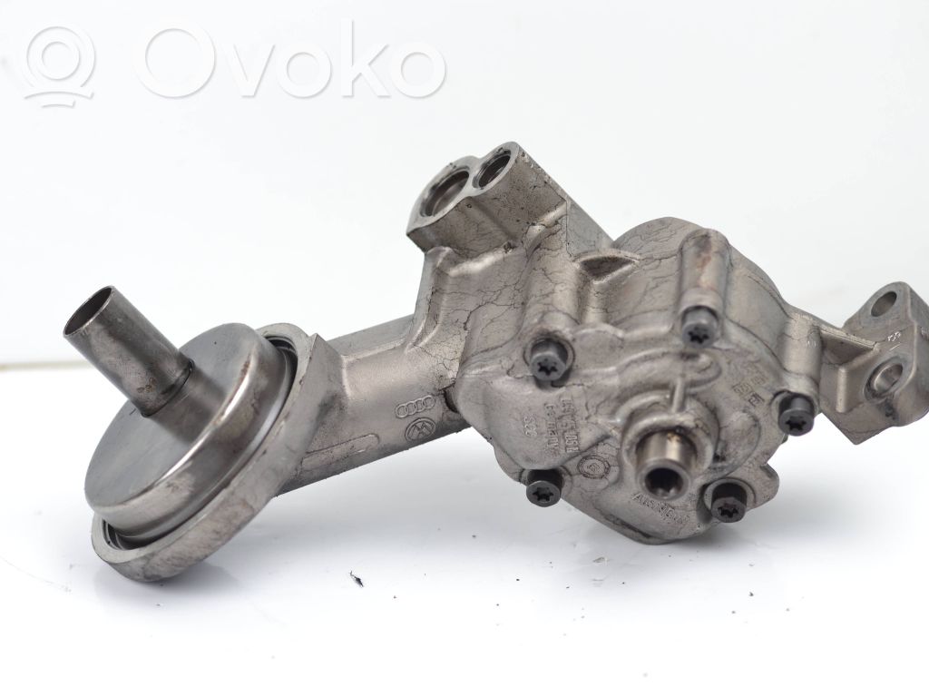 Audi A6 S6 C6 4F Oil pump 