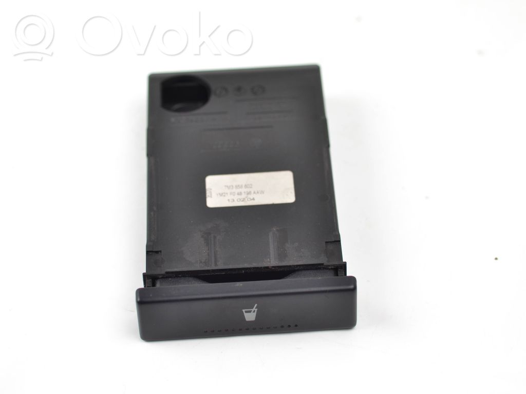 Volkswagen Sharan Cup holder 