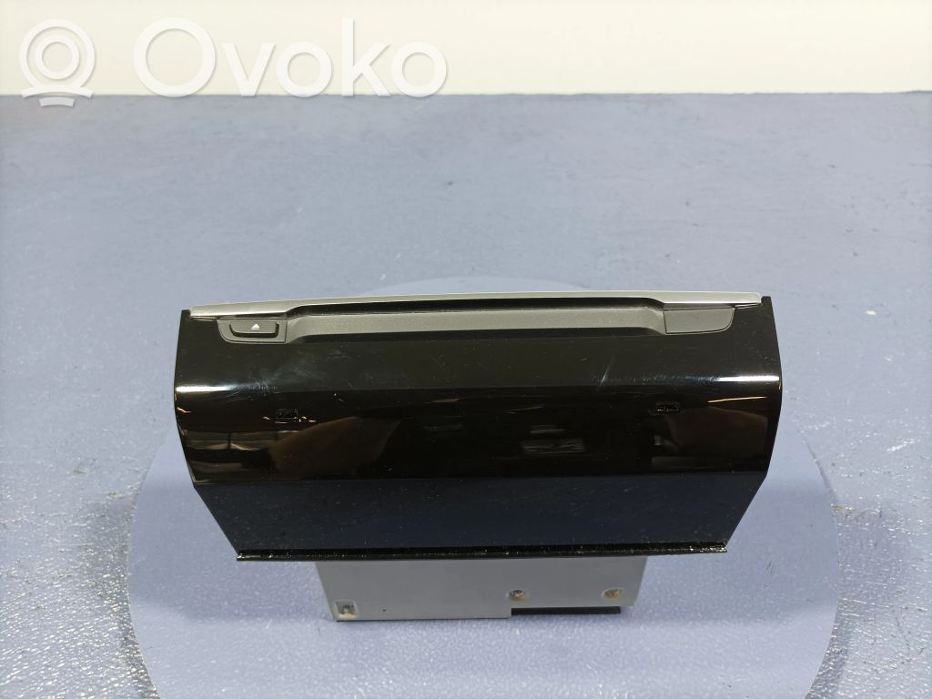 Mazda 6 Radio/CD/DVD/GPS head unit 